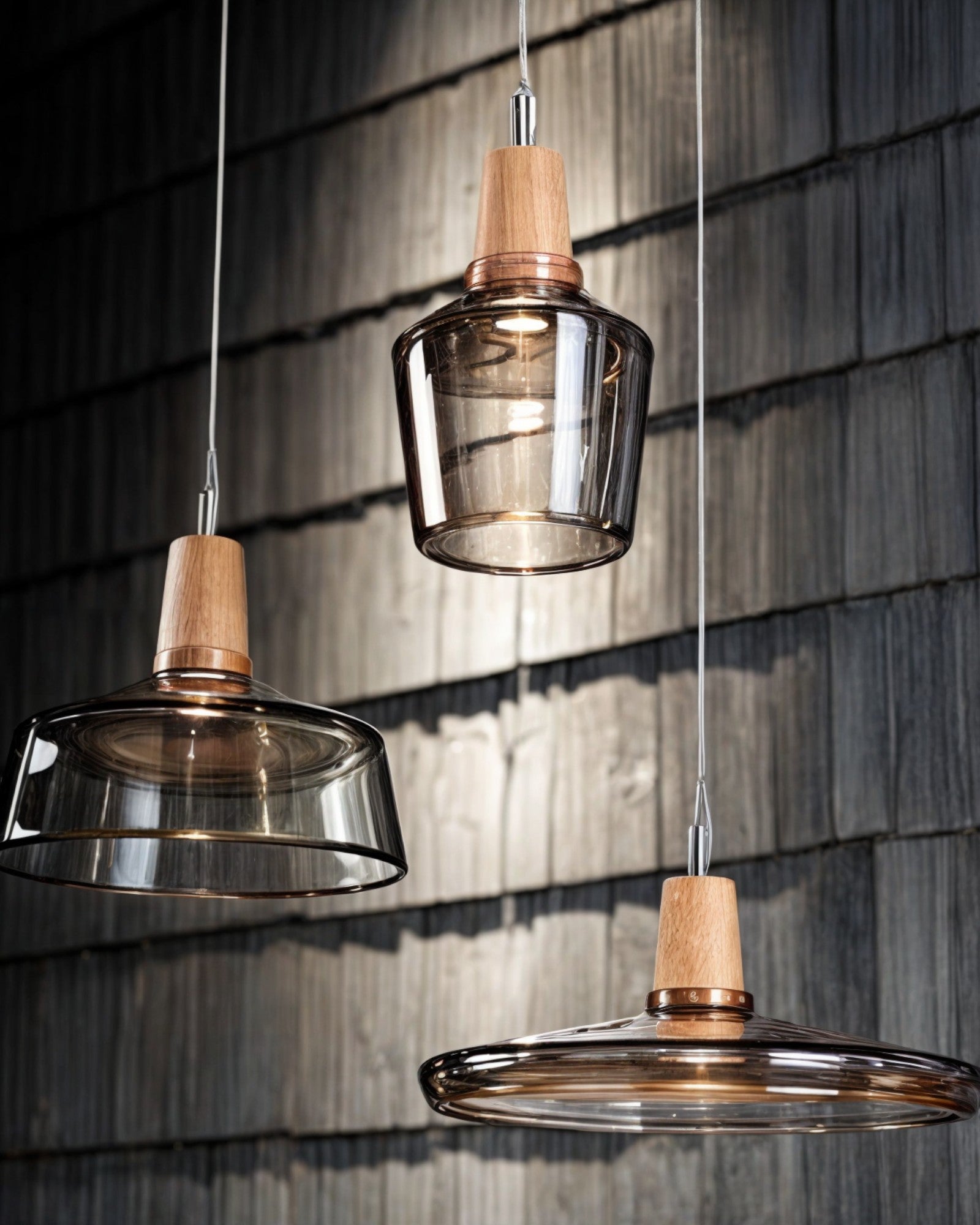 Lumind | Lampe de loft en verre moderne – socle en bois élégant