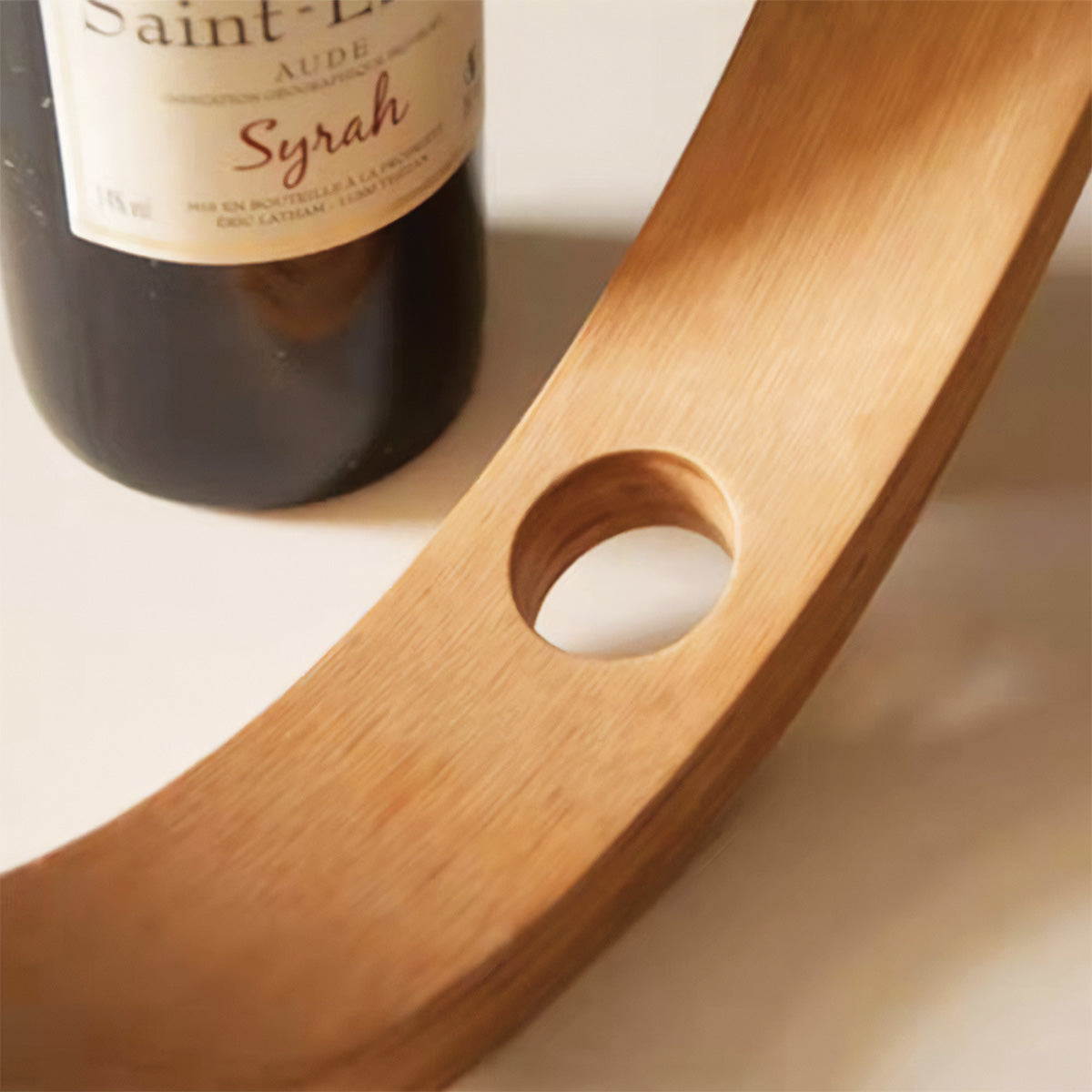 Matin Nord | Étagère à vin flottante – élégance naturelle