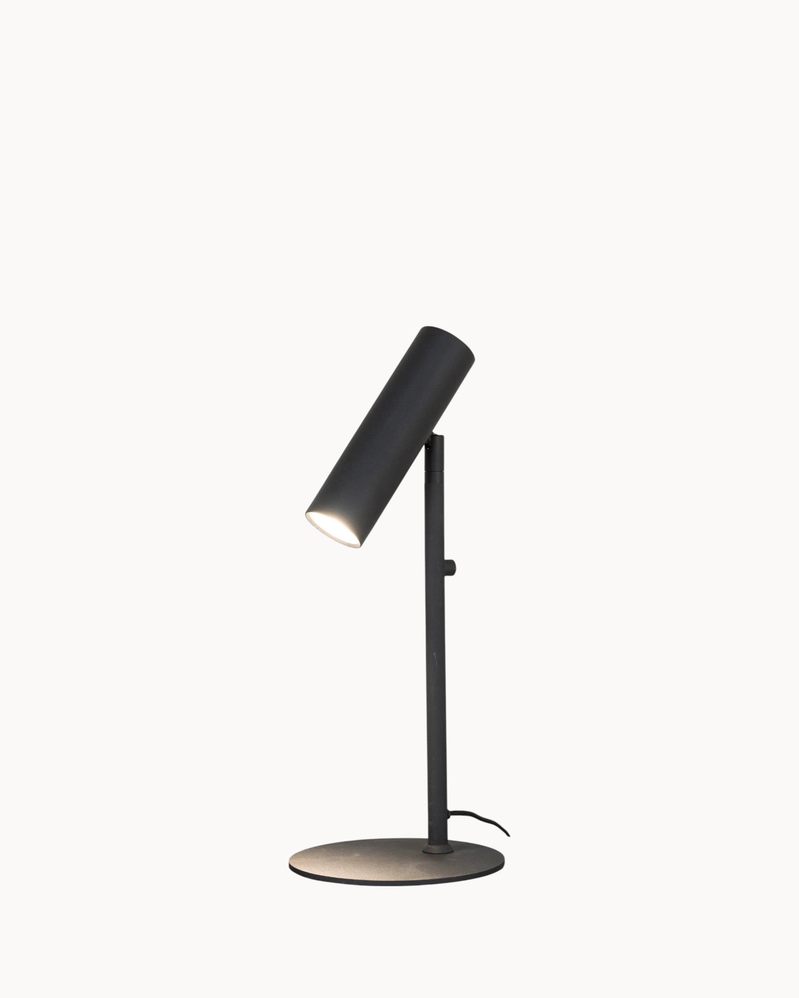 Éclat Lind | Lampe de table en acier noir – 20x20x47 cm – Douille GU10 – Élégance moderne