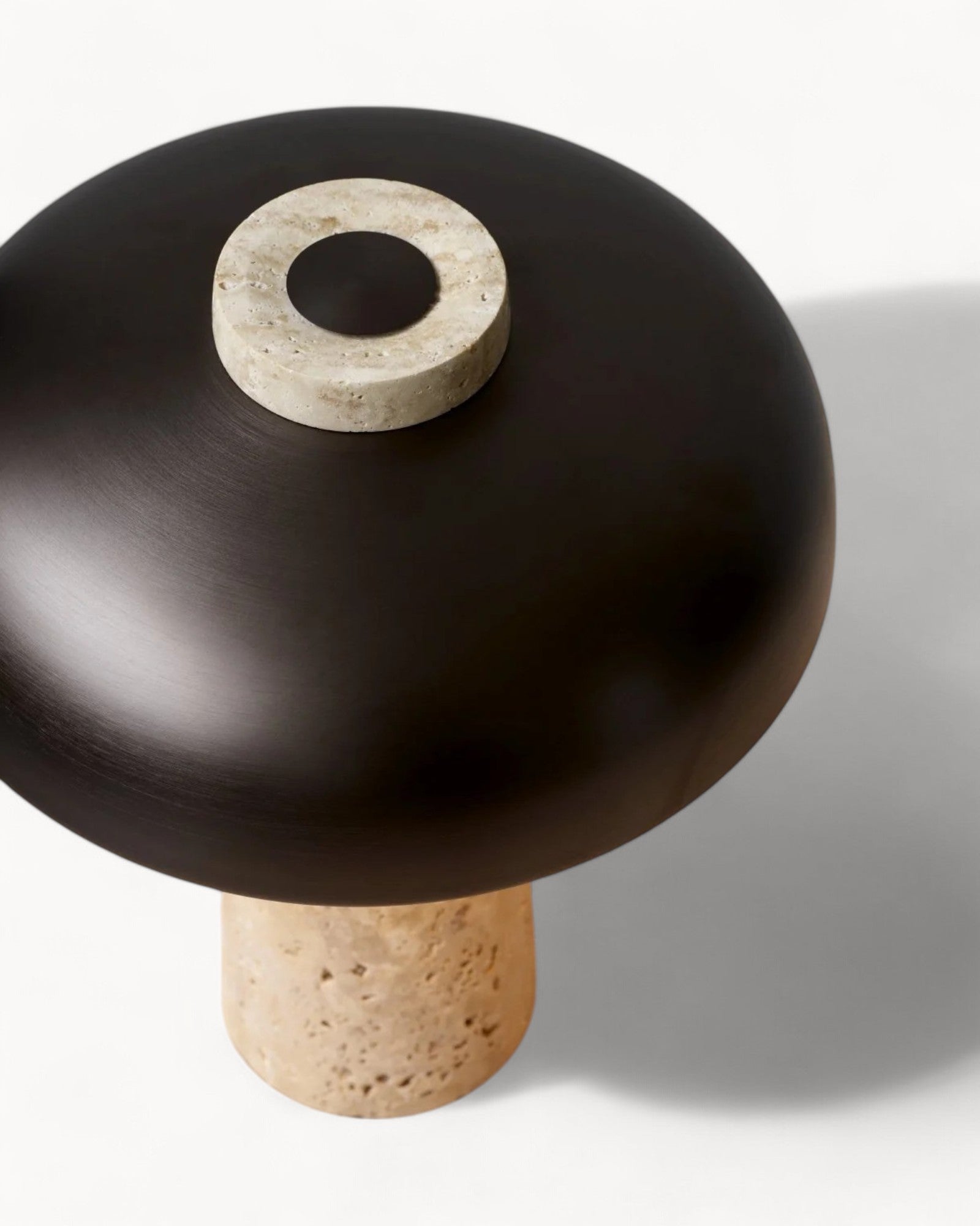 Hemjus | Lampe de table en travertin – LED dimmable – design moderne