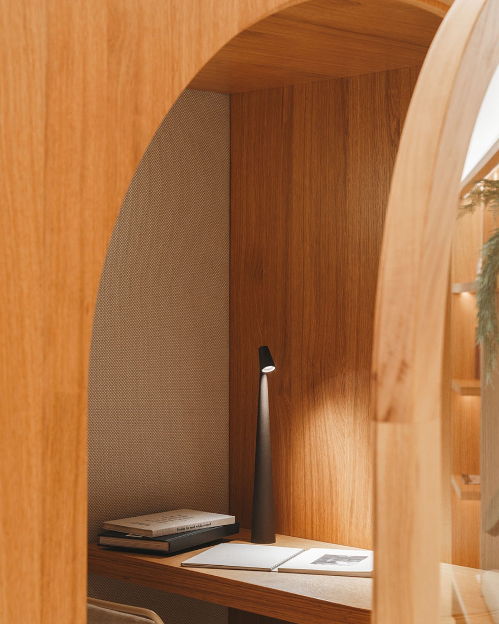 Chic Frisk | Lampe de table moderne – contrôle tactile – 3 niveaux de luminosité
