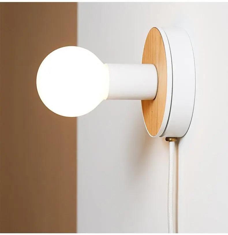 Lumnge | Applique murale en bois – dimmable – abat-jour en verre blanc