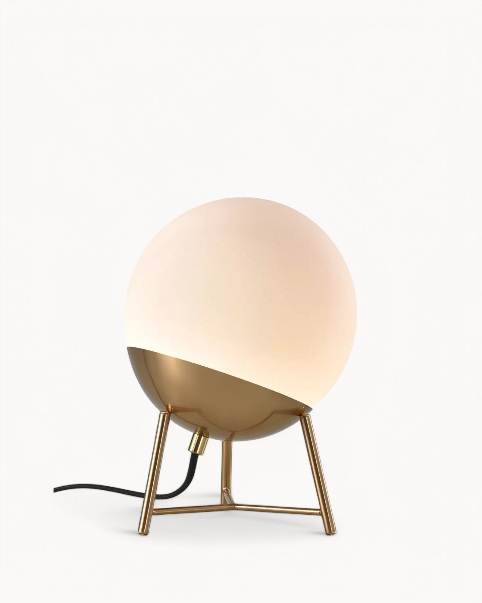 Bruhic | Lampe de table élégante – finition laiton – design moderne
