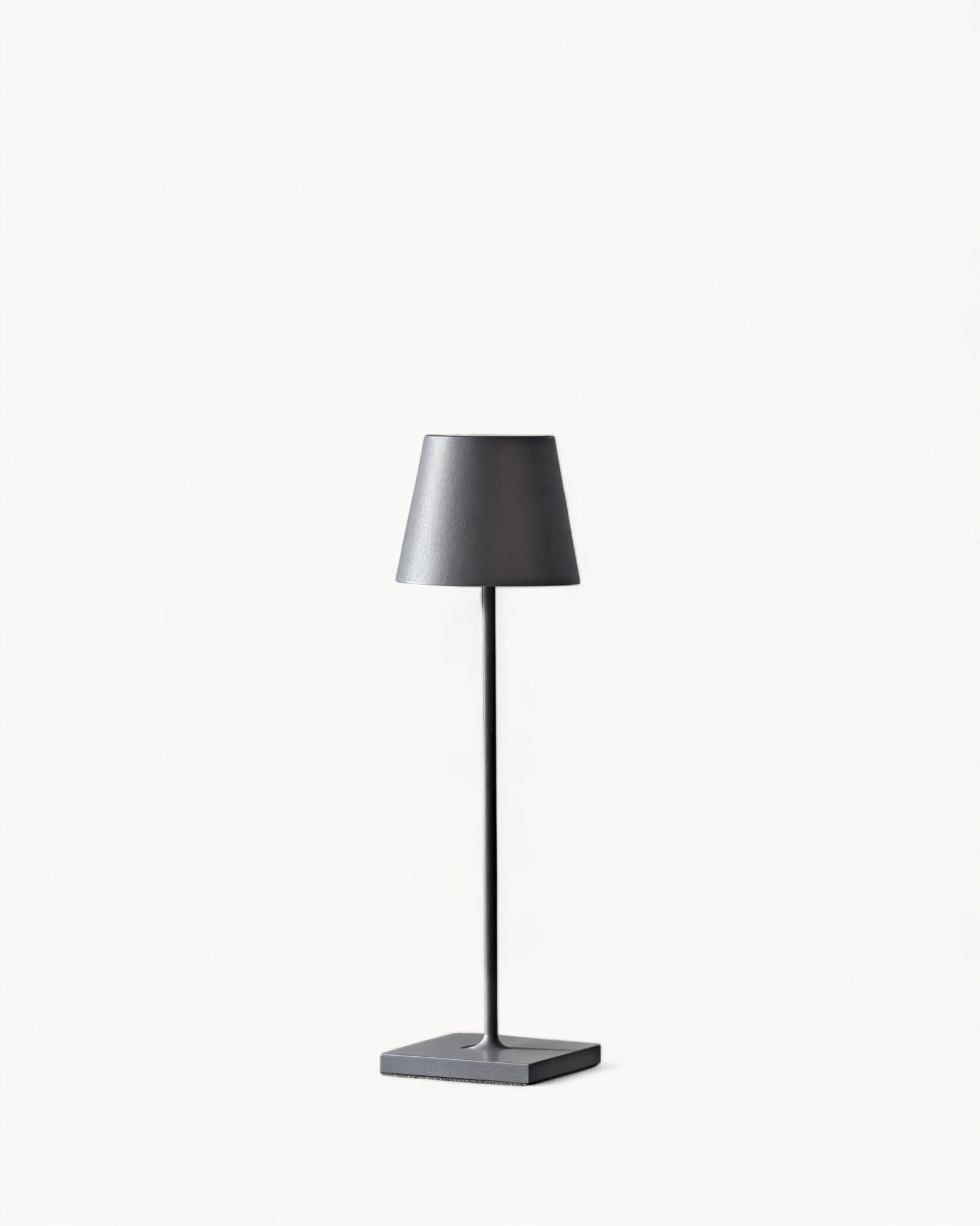 Soleil Storm | Lampe de table LED – Toucher 3 couleurs – Design moderne – Recharge USB