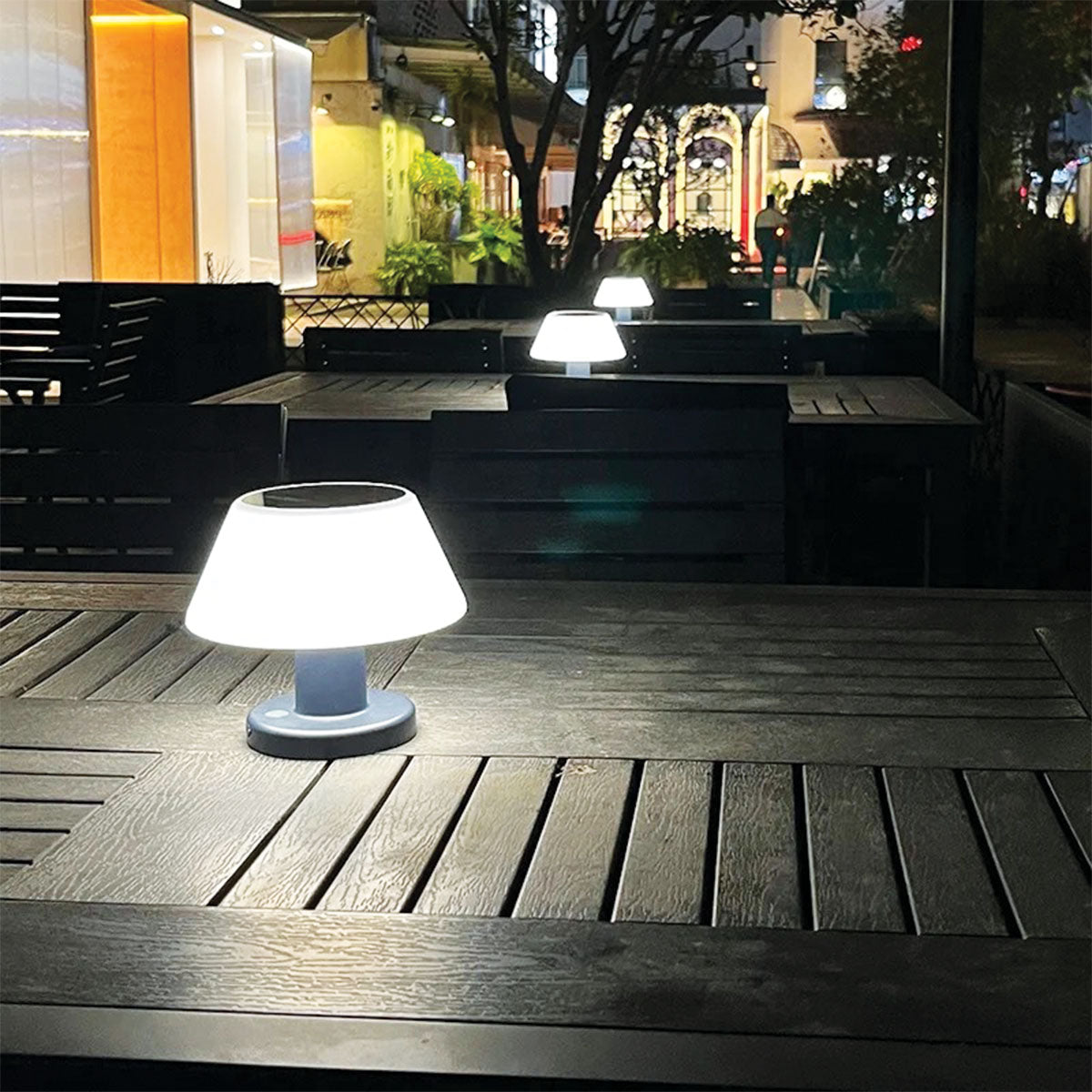 Nuit Blå | Lampe de table solaire – LED, étanche IP65, 4 niveaux de luminosité