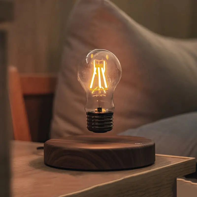 Matin Berg | Lampe de bureau LED – rotation 360° – suspension magnétique