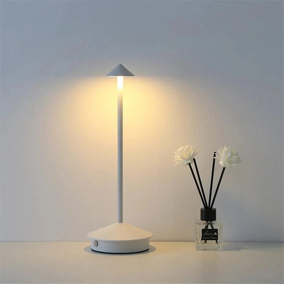 Clair Skon | Lampe de table sans fil – design épuré – rechargeable