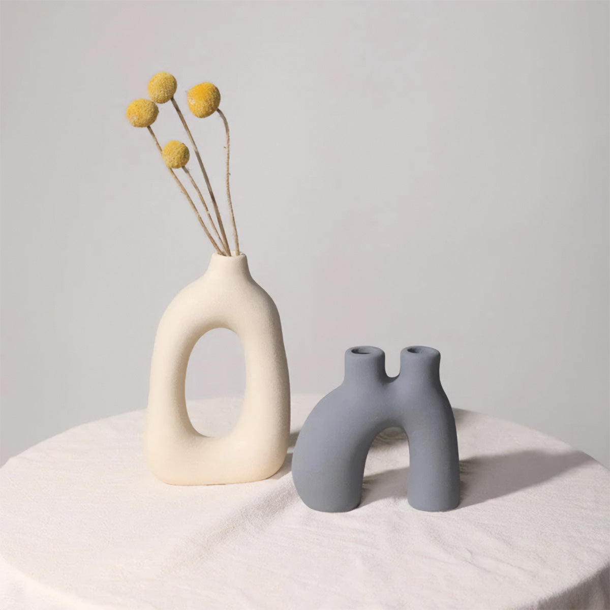 Fleur Ljus | Vase de Table en Céramique – Style Nouveau Classique – Élégance Givrée