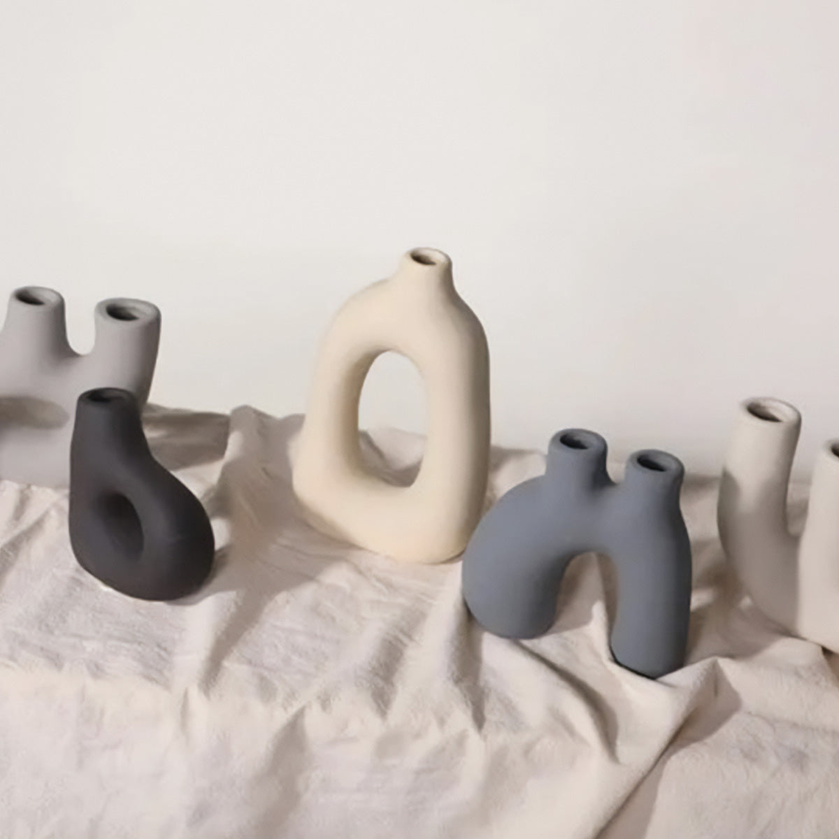 Fleur Ljus | Vase de Table en Céramique – Style Nouveau Classique – Élégance Givrée