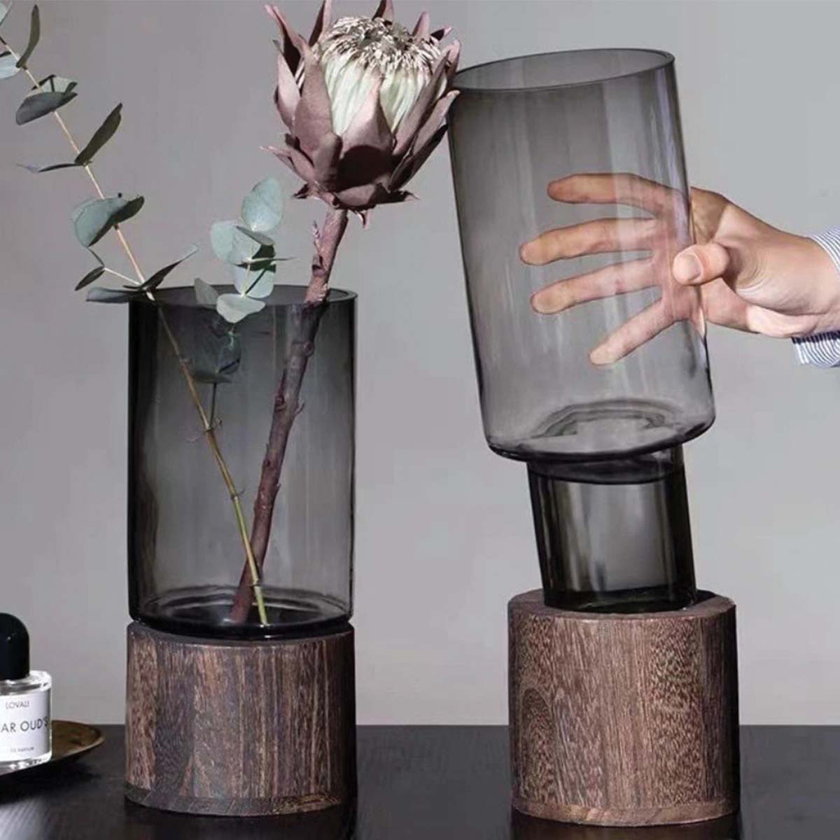 Vent Blå | Vase en verre et bois – Élégance naturelle
