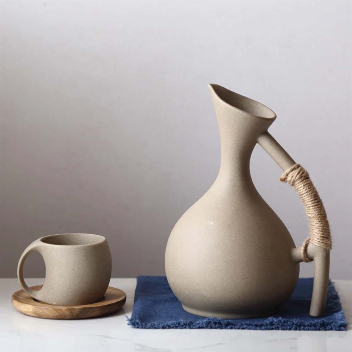 Noreil | Pichet en céramique – glaçure mate – design moderne