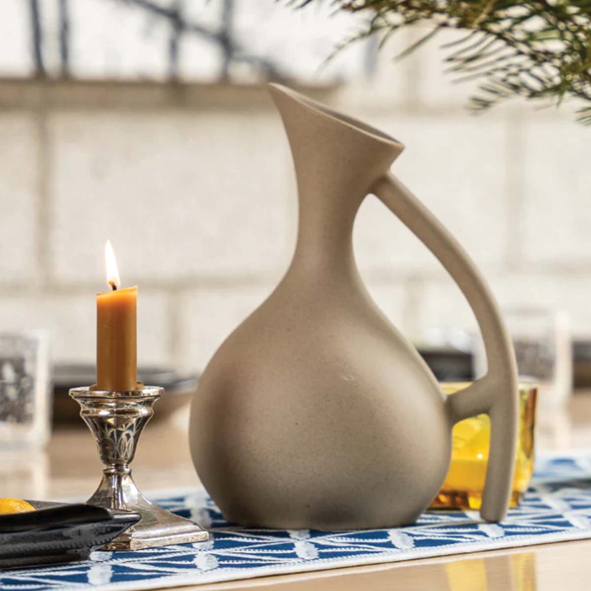 Noreil | Pichet en céramique – glaçure mate – design moderne