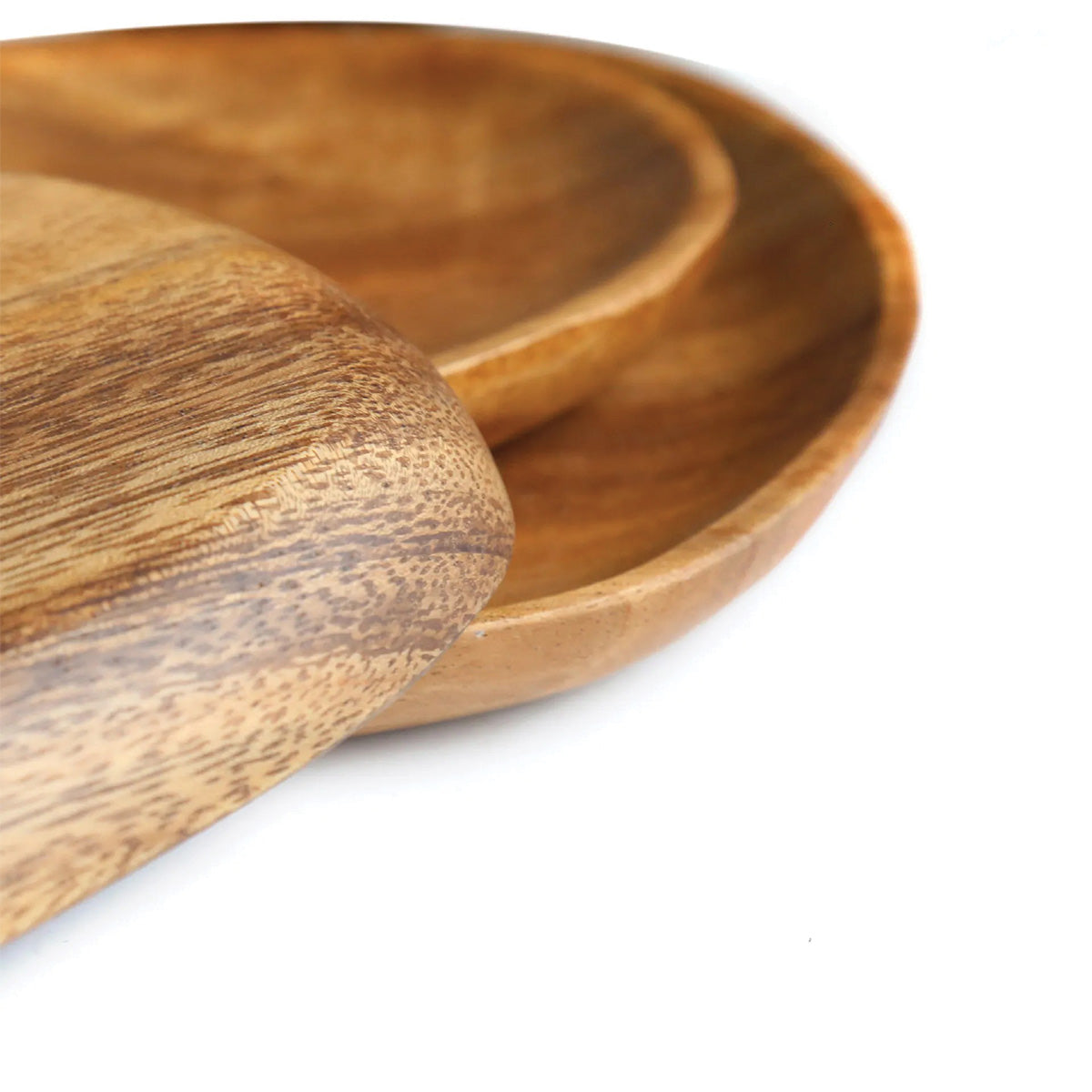 Snörme | Plateaux en noyer et acacia – Élégance naturelle