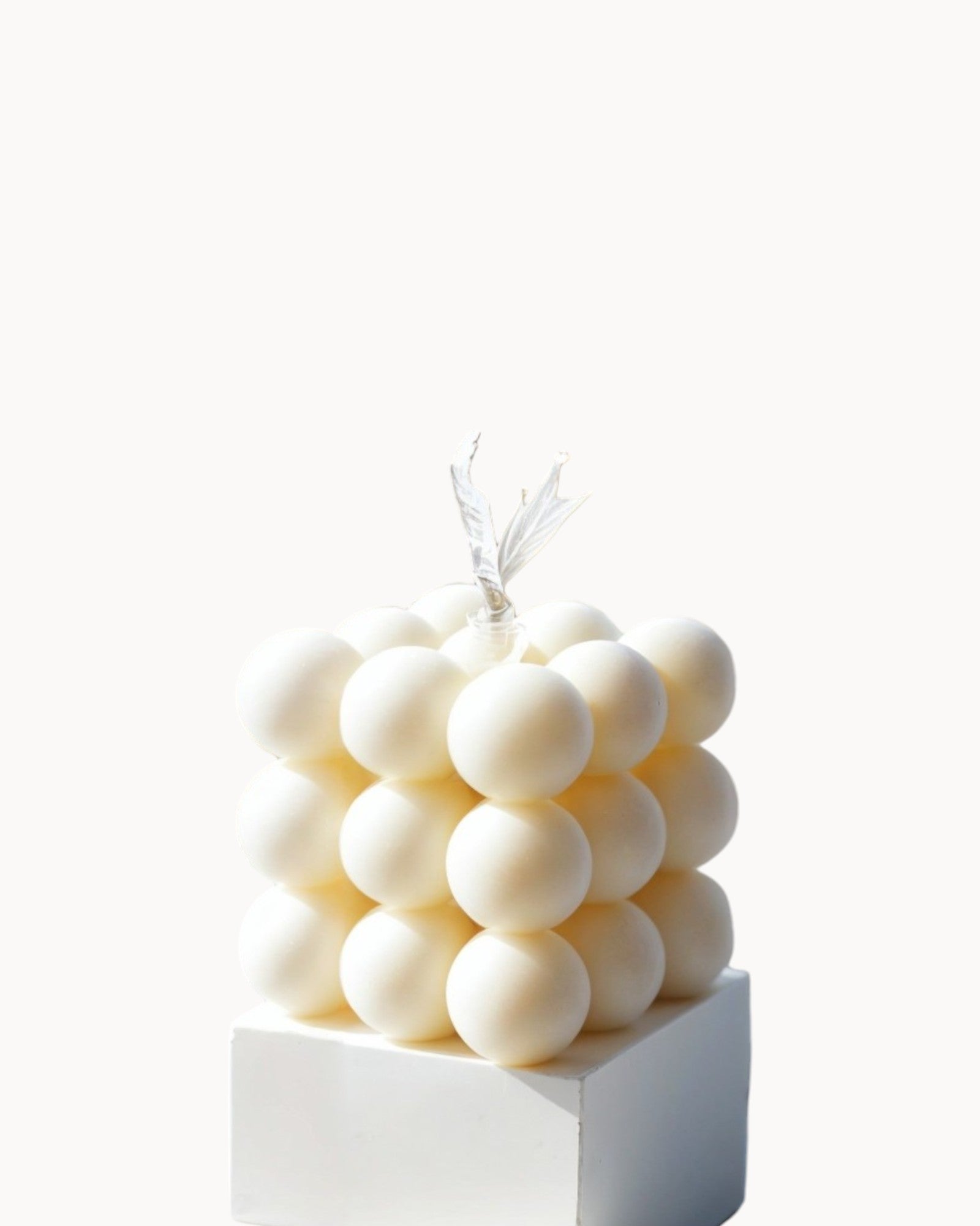 Brujus | Bougie parfumée en cire de soja – Menthe fraîche – Éclat blanc 6 cm