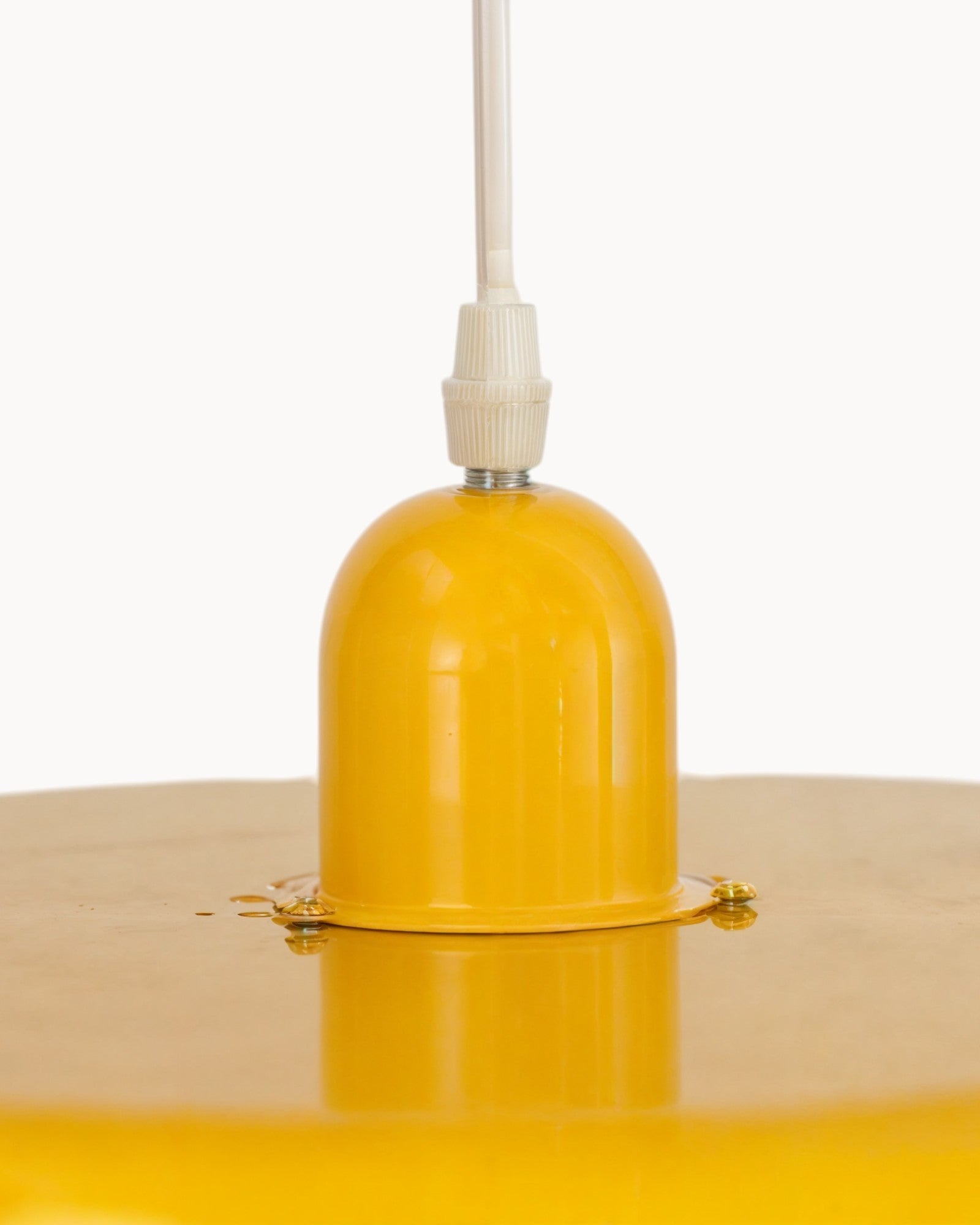 Venige | Suspension Mid-Century – Finition noir-or – Élégance intemporelle