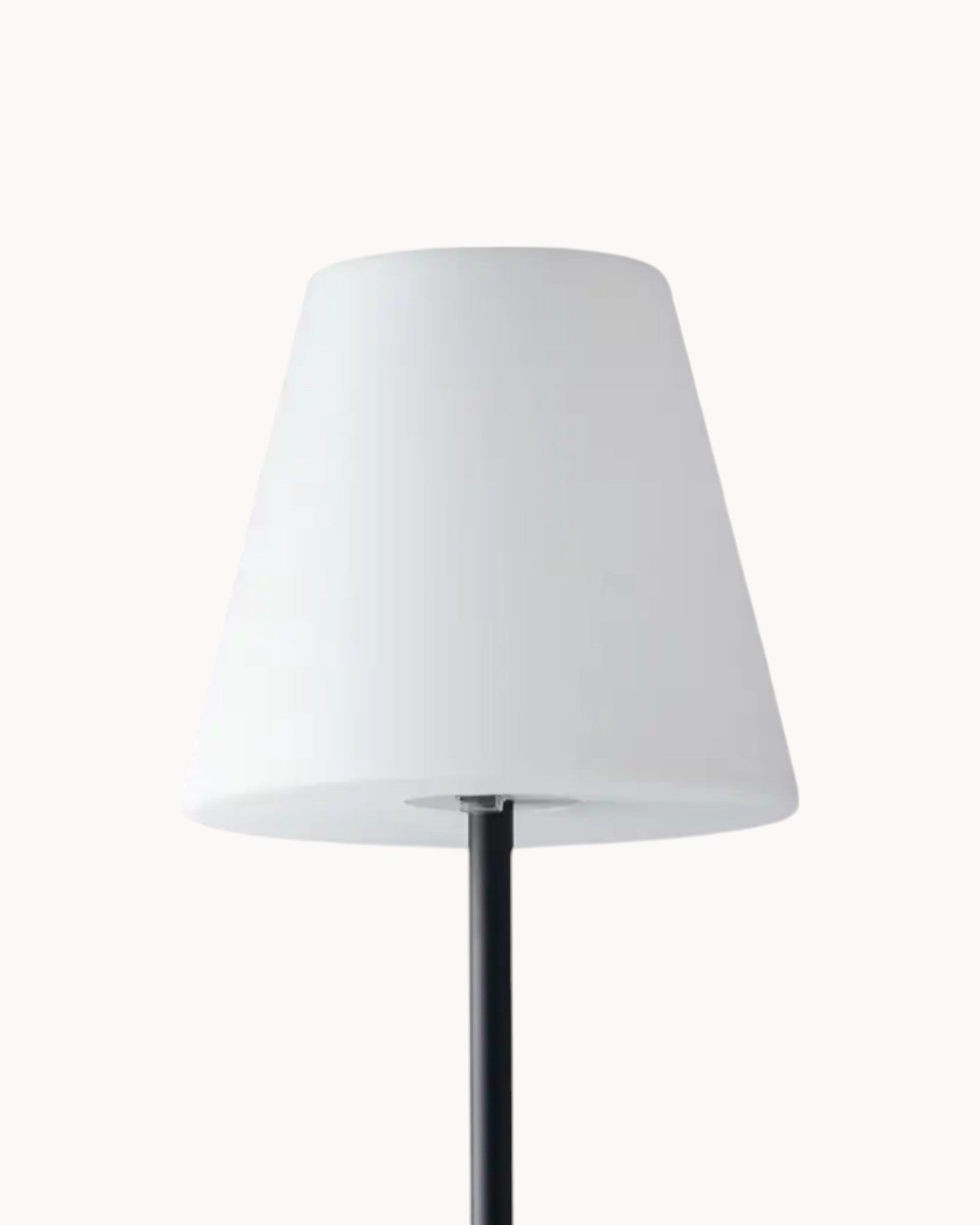Vent Snö | Lampe sur pied extérieure – Design scandinave – Éclairage RGB – Énergie solaire