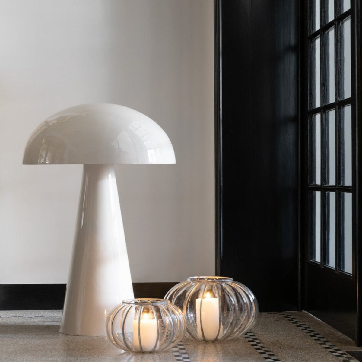 Douce Ljus | Lampe sur pied en métal – Blanc – Élégance moderne