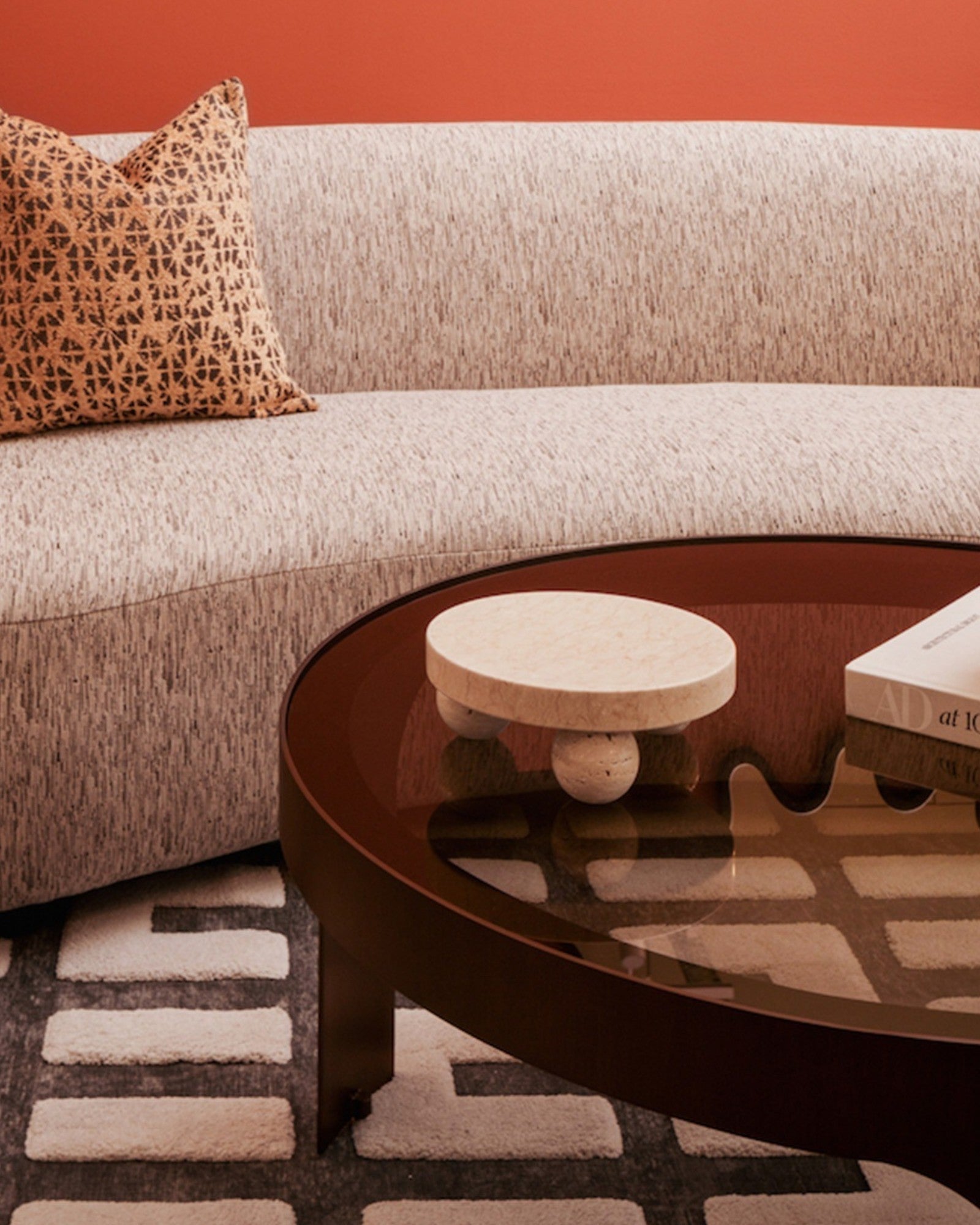 Maiter | Plateau en marbre beige – 23x9 cm – Élégance décorative