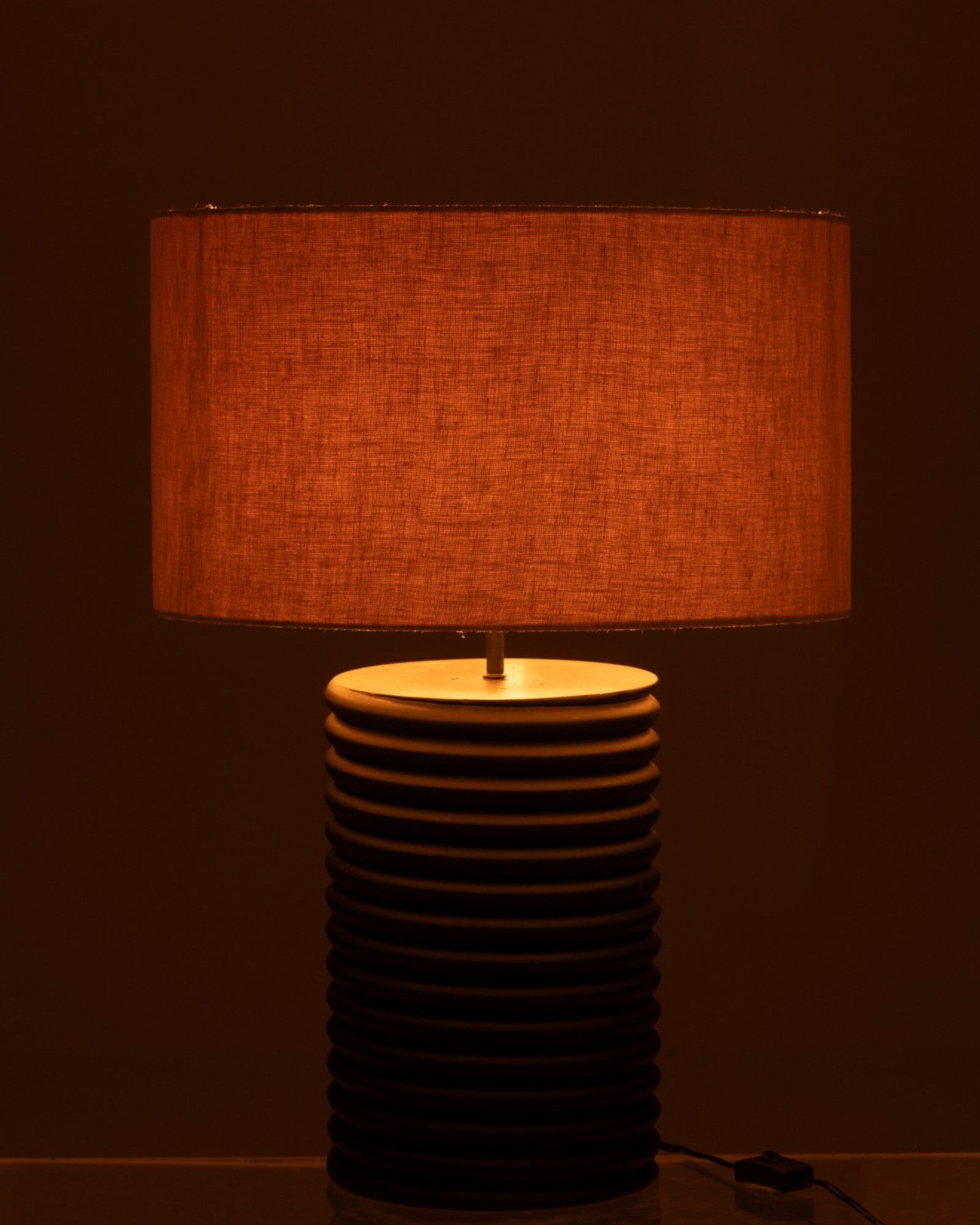 Vent Tidlos | Lampe de table en bois Ailanthus – 70 cm – E27 – Élégance intemporelle