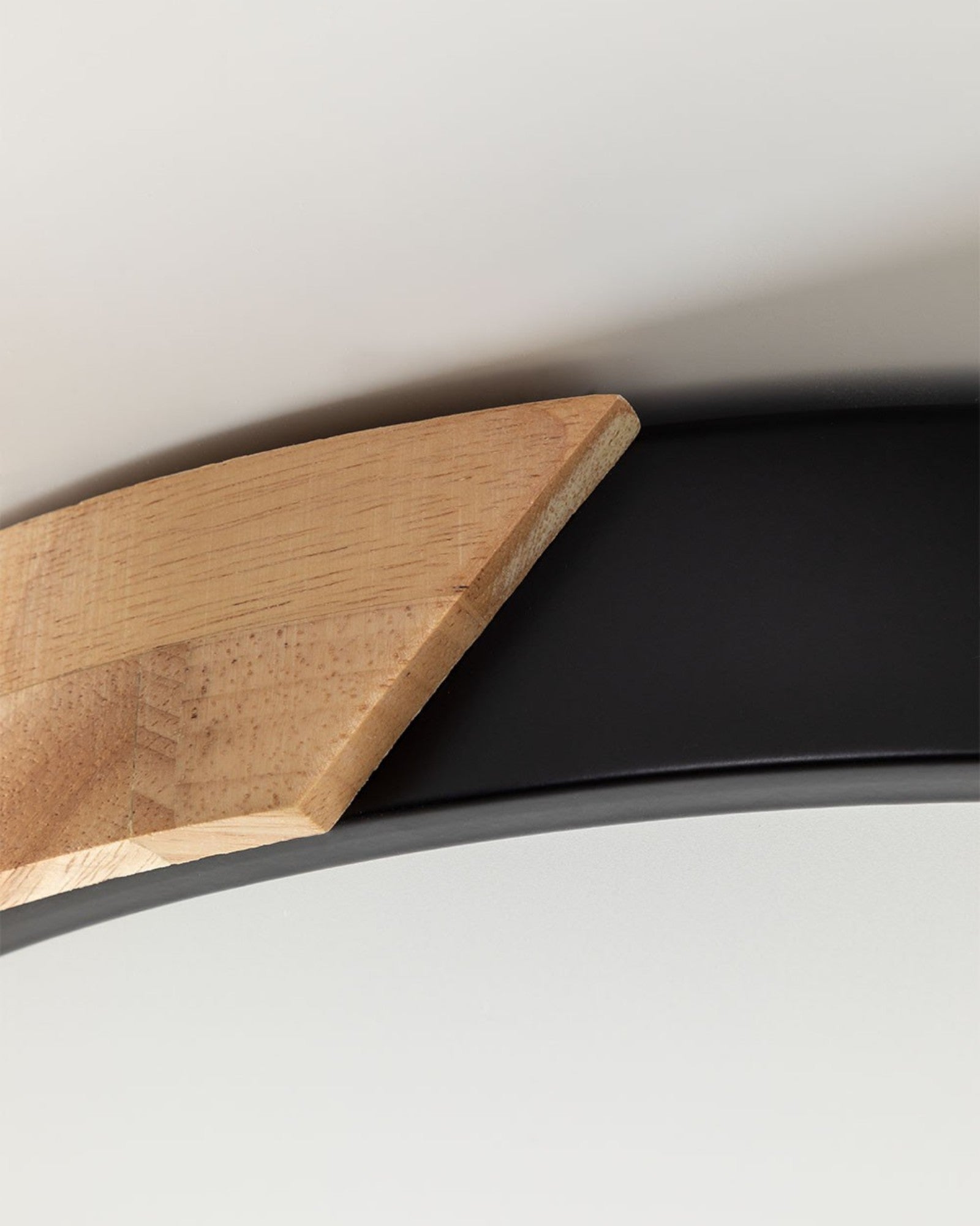 Neige Nord | Lampe de plafond LED – Bois et fer – CCT réglable