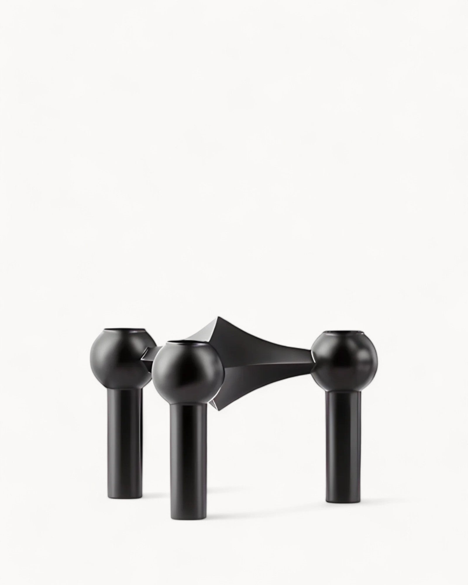 Maieau | Bougeoirs sculpturaux – métal raffiné – 3 pièces