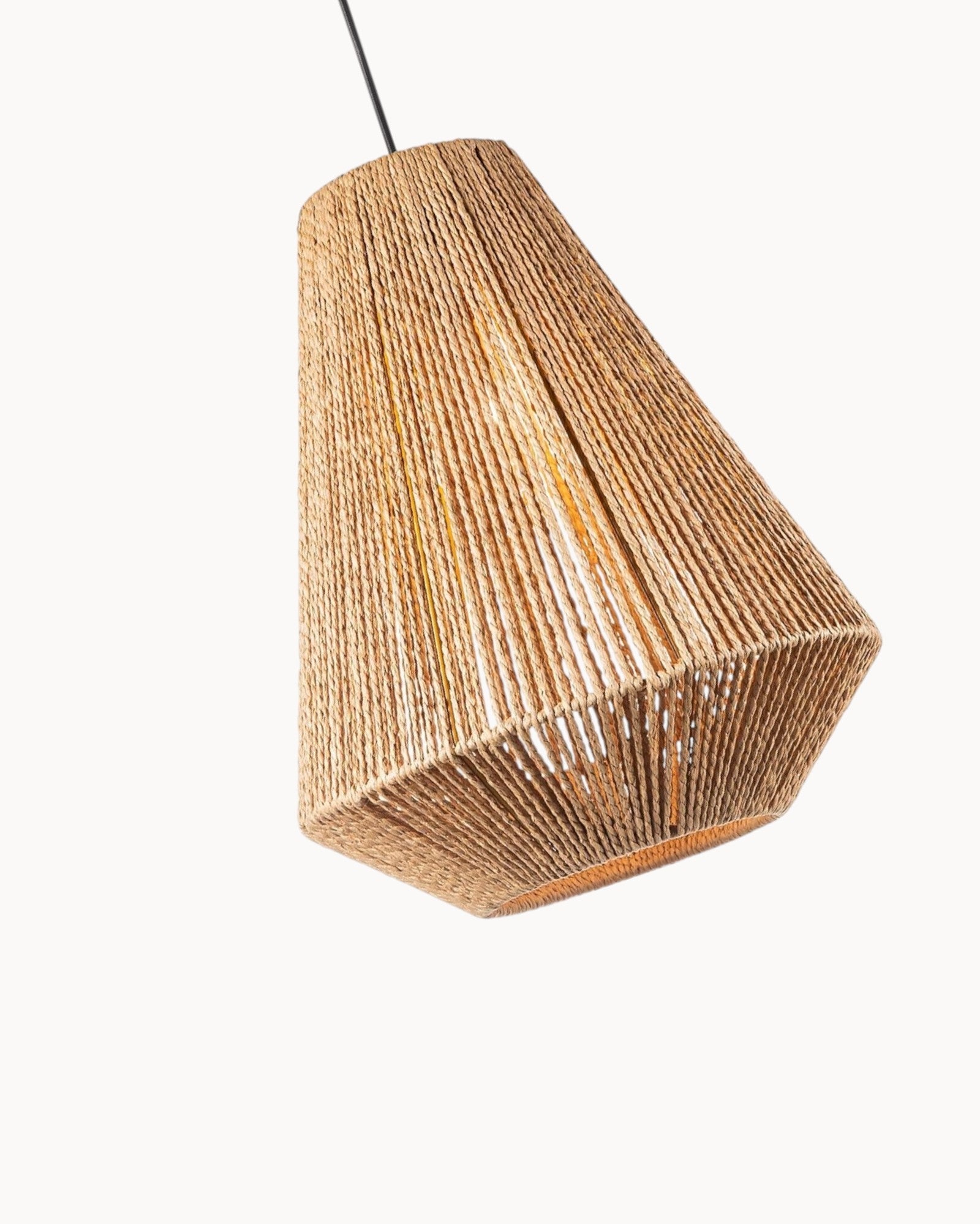 Beau Snö | Lampe suspendue en bois – design élégant – 33x33x146cm