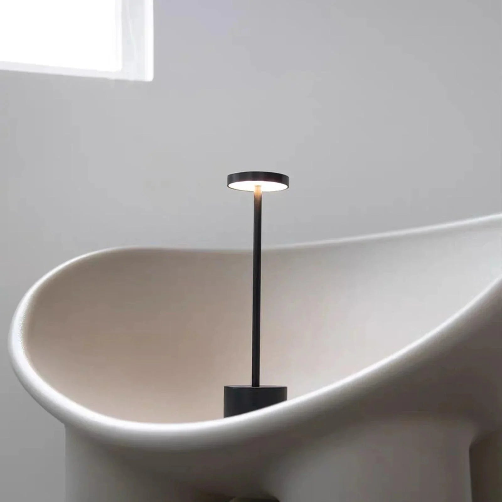 Lysblå | Lampe de table sans fil – rechargeable USB – design élégant