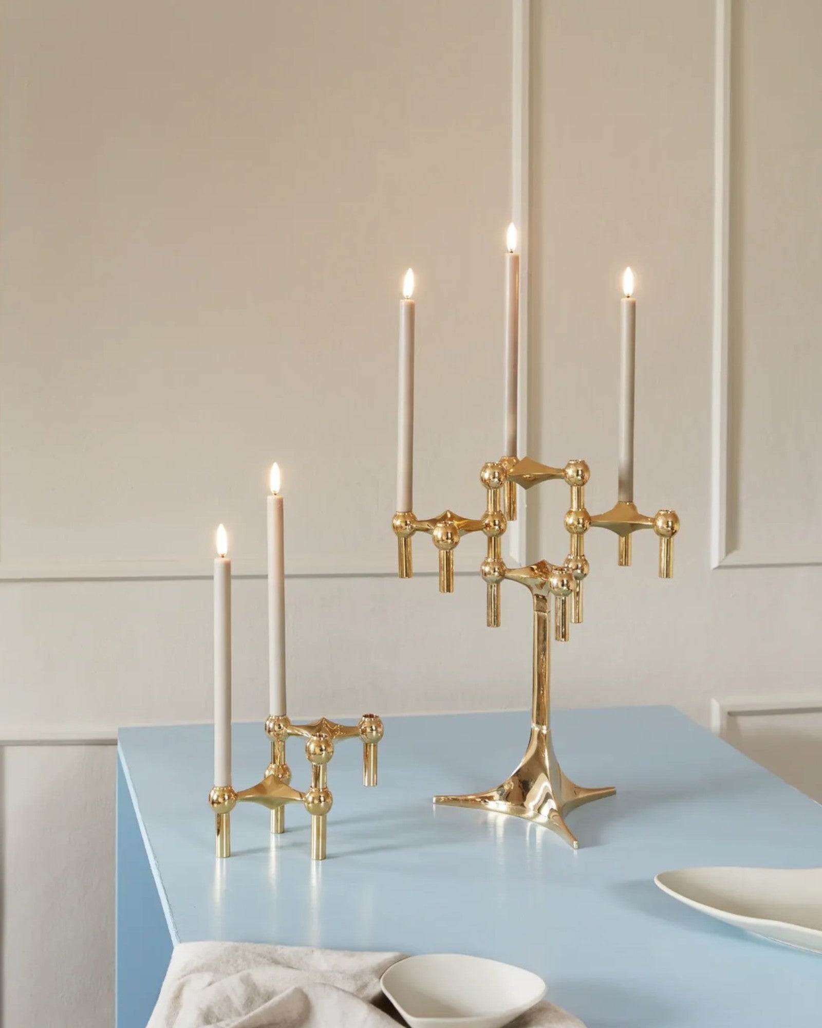 Maieau | Bougeoirs sculpturaux – métal raffiné – 3 pièces