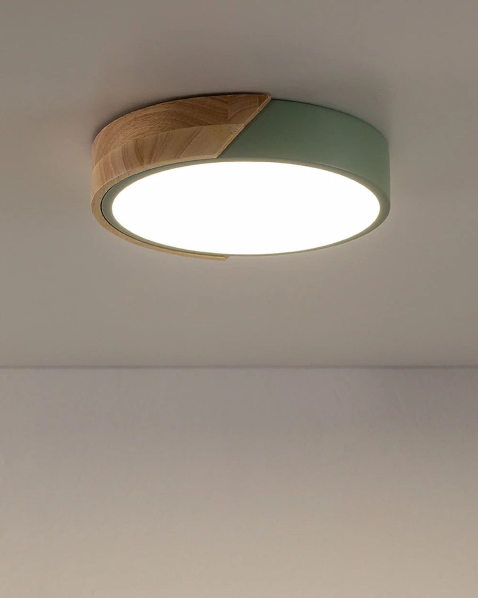 Neige Nord | Lampe de plafond LED – Bois et fer – CCT réglable