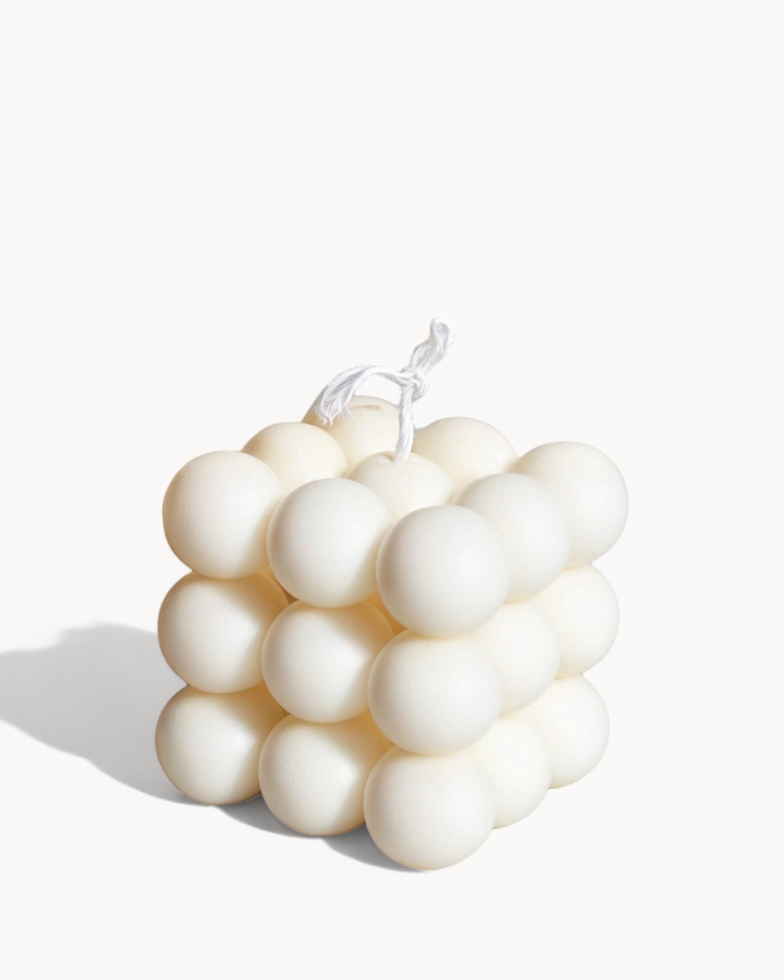 Brujus | Bougie parfumée en cire de soja – Menthe fraîche – Éclat blanc 6 cm