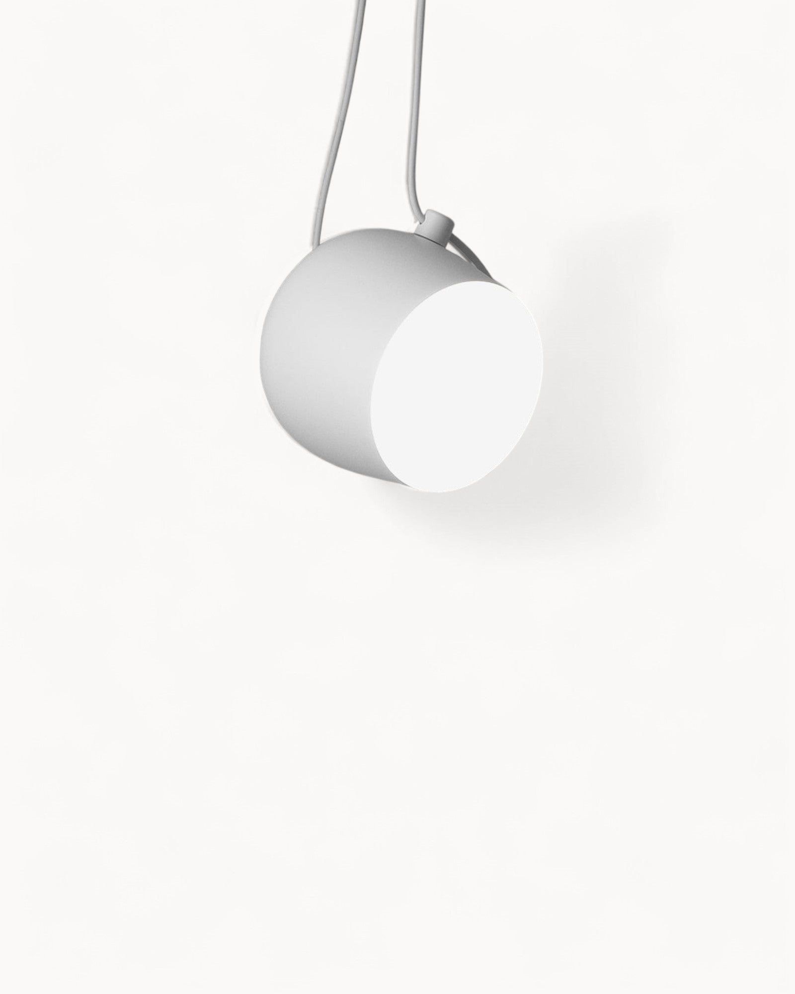 Frilat | Lampe Suspendue – design moderne en métal – ambiance raffinée