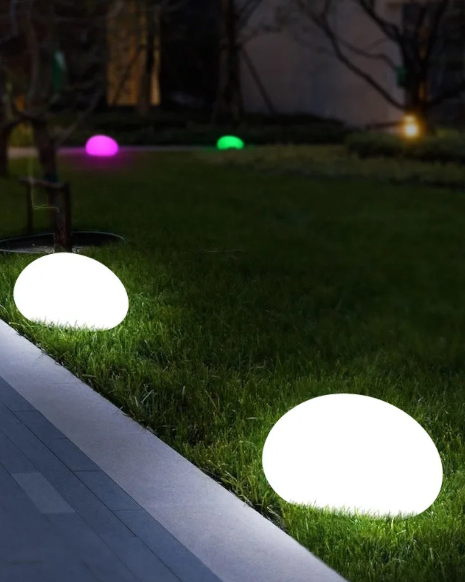 Lyster | Lampe solaire RGB – design scandinave – métal & acrylique – IP65 – parfait pour jardin & terrasse